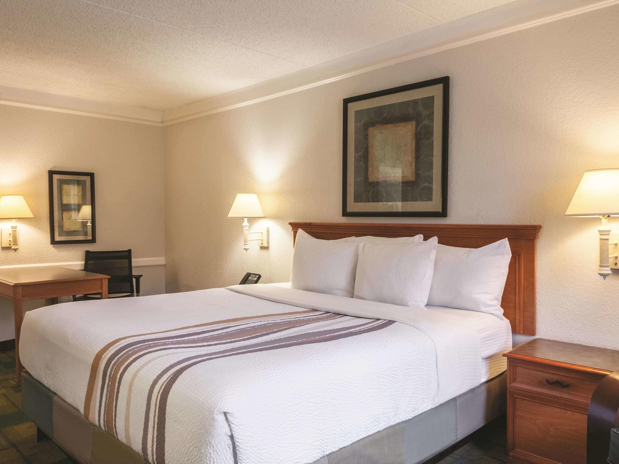 La Quinta Inn By Wyndham New Orleans West Bank / Gretna Exterior photo